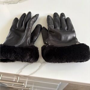 UGG leather gloves Accessory